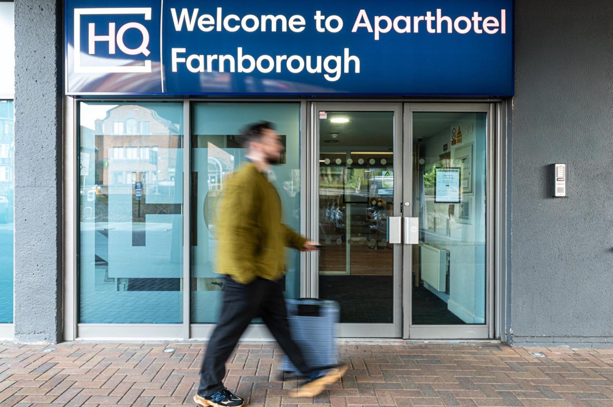 Hq Aparthotel Farnborough Φάρνμπορο Εξωτερικό φωτογραφία