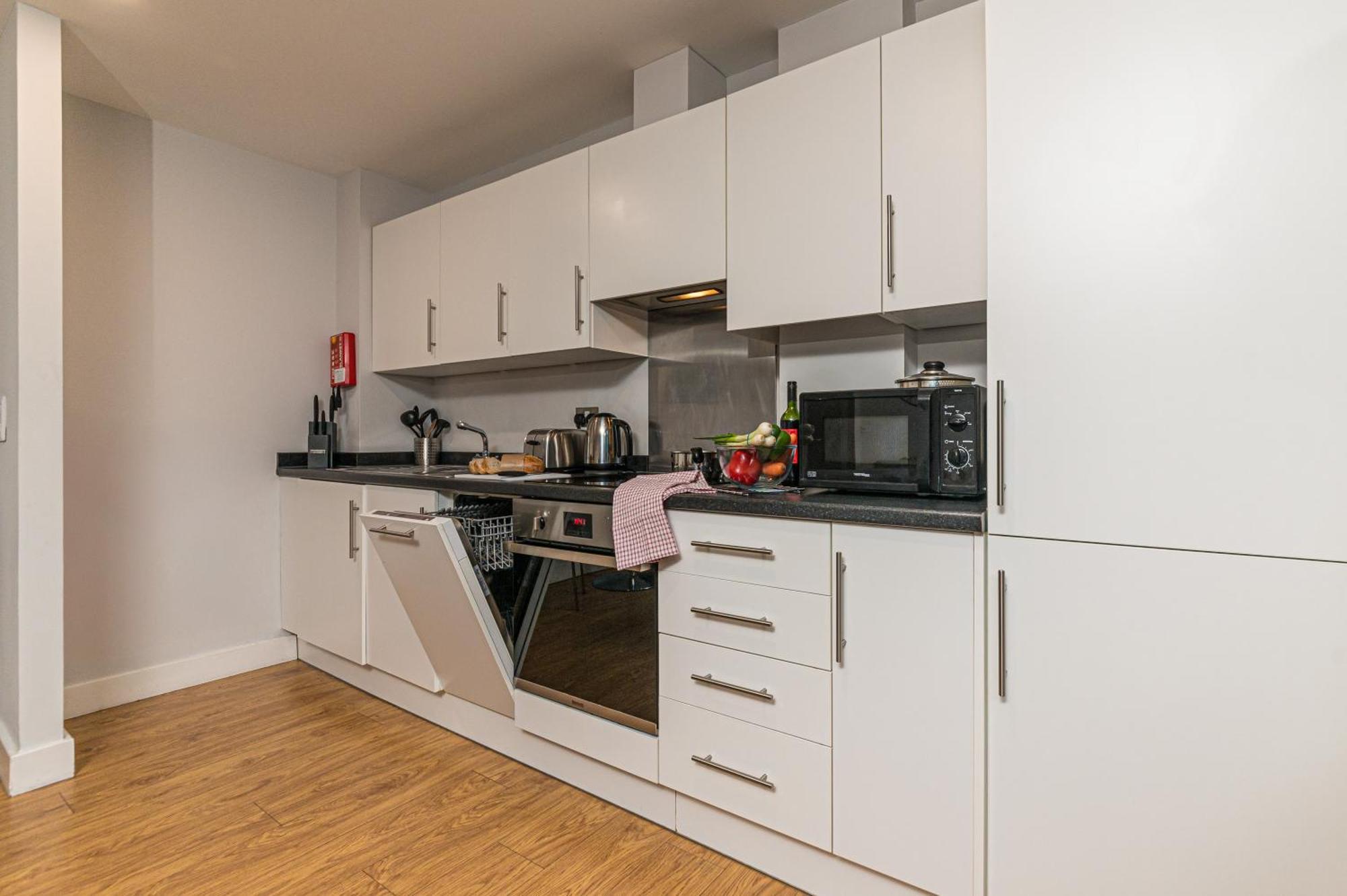 Hq Aparthotel Farnborough Φάρνμπορο Εξωτερικό φωτογραφία