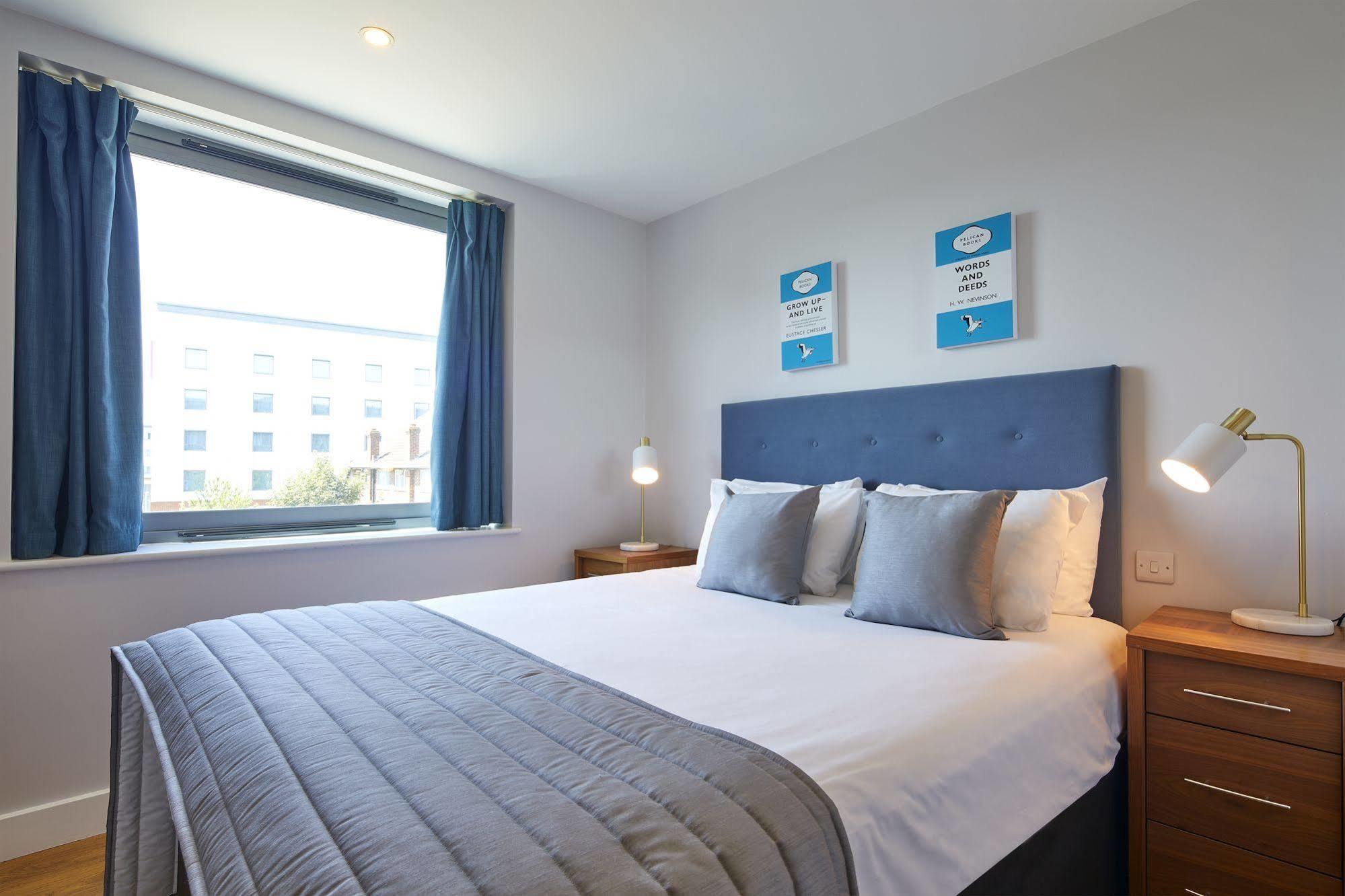 Hq Aparthotel Farnborough Φάρνμπορο Εξωτερικό φωτογραφία